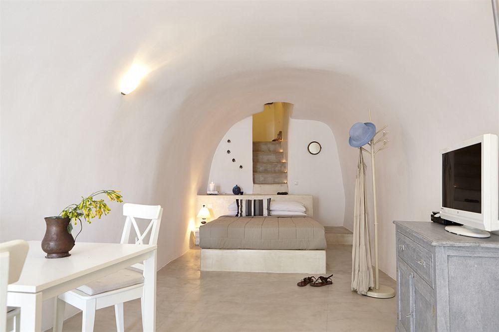 Liakada Oia Suites Екстер'єр фото