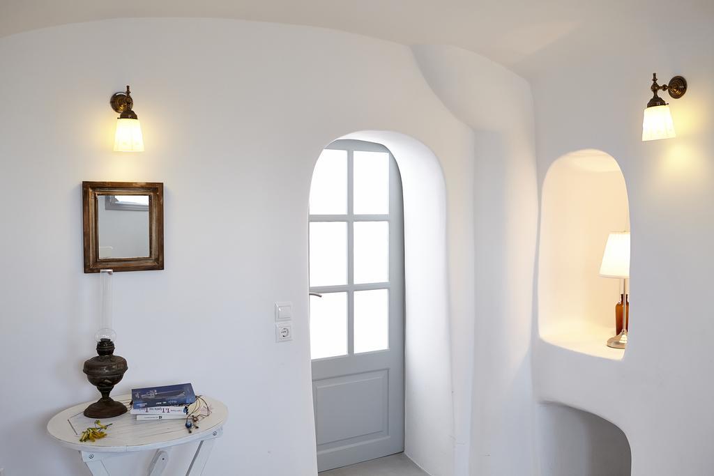 Liakada Oia Suites Екстер'єр фото