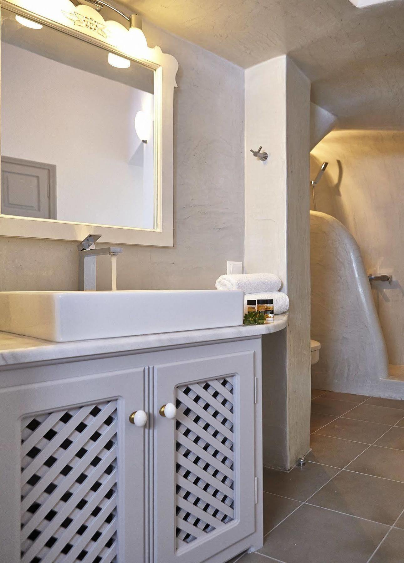 Liakada Oia Suites Екстер'єр фото